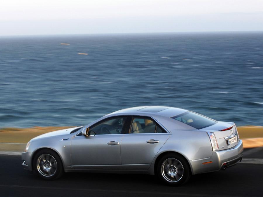  Cadillac CTS 2007 года  (EU) (фото 2 из 25)
